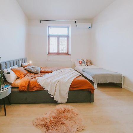 Priestranny Apartman V Centre Košice Exteriér fotografie