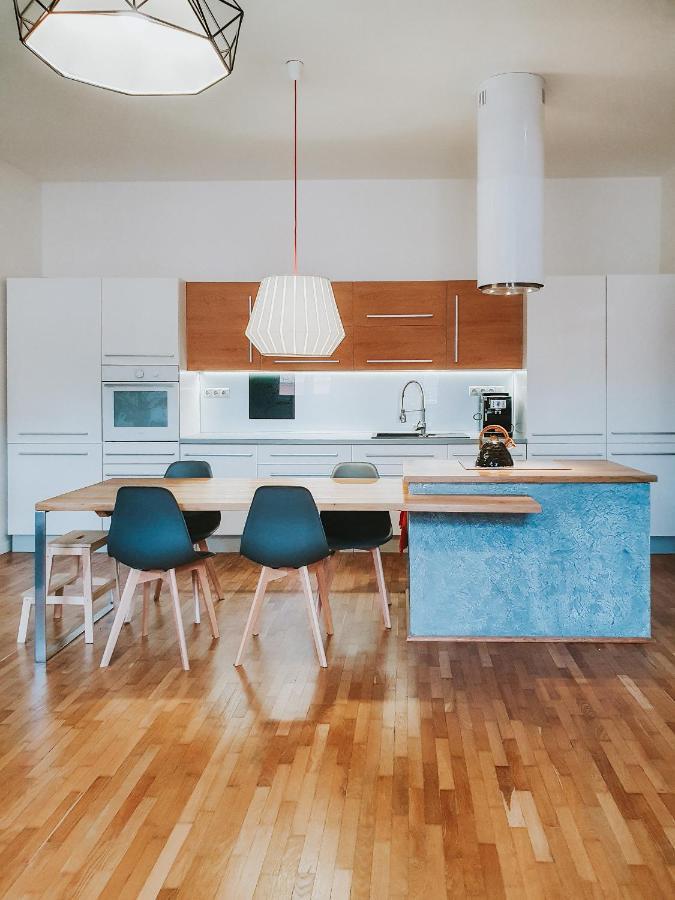 Priestranny Apartman V Centre Košice Exteriér fotografie