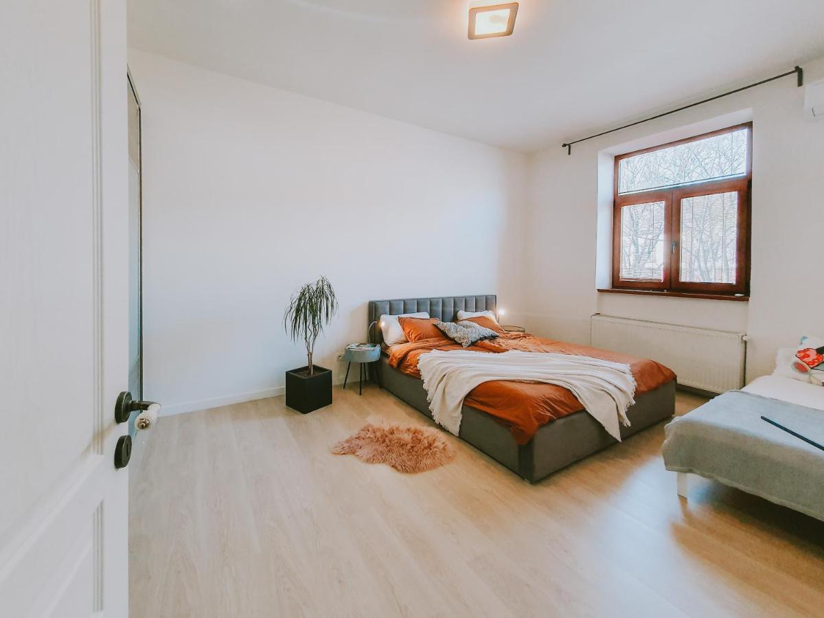 Priestranny Apartman V Centre Košice Exteriér fotografie
